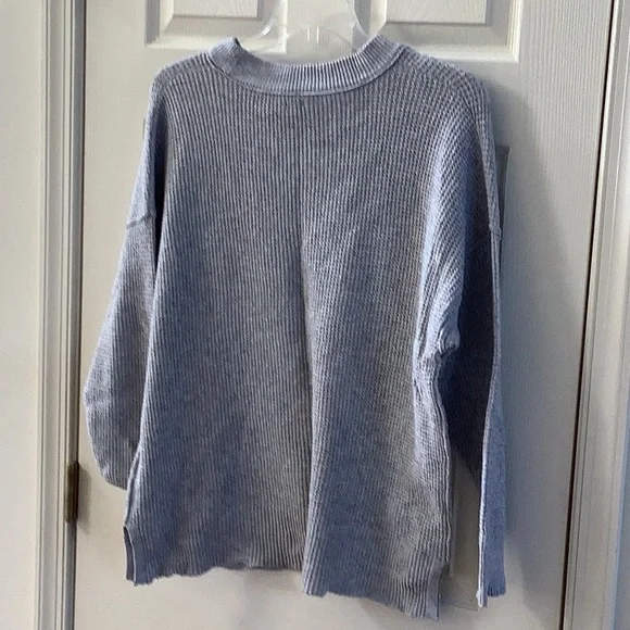 Aerie Cozy Gray Knit Sweater - Picture 3 of 3